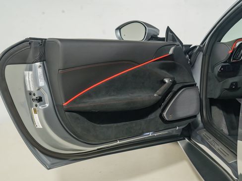 Certified 2022 Ferrari Roma RWD image 16