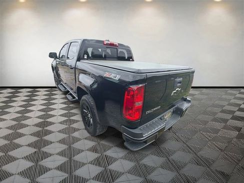 Used 2016 Chevrolet Colorado Z71 w/ Z71 Midnight Edition image 9