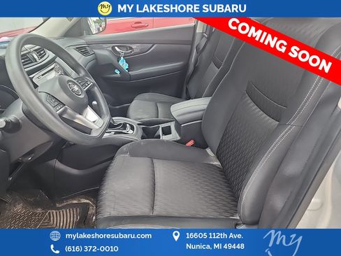 Used 2017 Nissan Rogue S AWD/4WD image 8