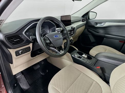 Used 2021 Ford Escape SE w/ Convenience Package image 14