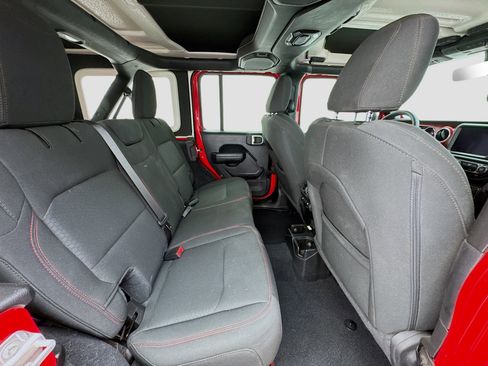 Used 2023 Jeep Wrangler Unlimited Rubicon AWD/4WD image 19