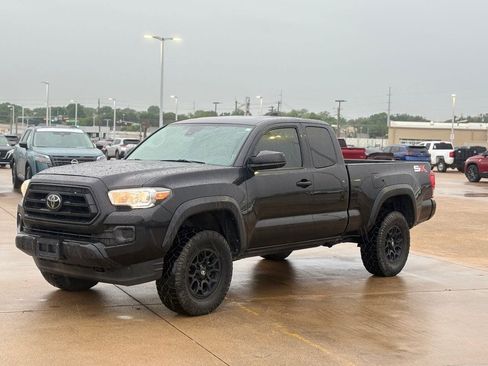 Used 2021 Toyota Tacoma SR w/ SX Package image 1