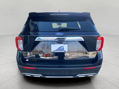 Certified 2024 Ford Explorer XLT w/ Equipment Group 202A image 7