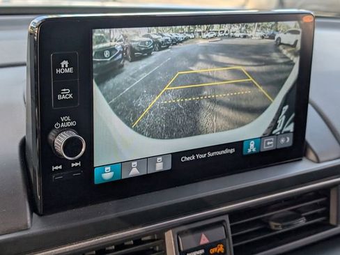 Used 2025 Honda Pilot Touring image 30