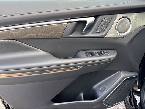 New 2026 Buick Enclave Avenir w/ Super Cruise Package FWD image 10