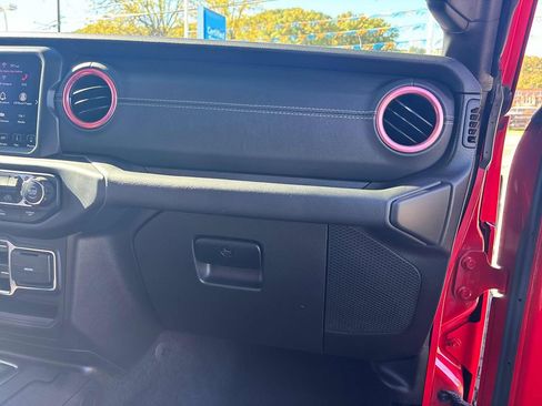 Used 2021 Jeep Gladiator Overland w/ Popular Equipment Package image 62