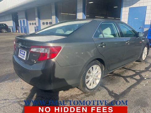 Used 2013 Toyota Camry XLE w/ Convenience Pkg FWD image 3