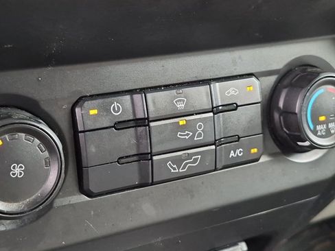Used 2020 Ford F150 XL w/ Equipment Group 101A Mid RWD image 12