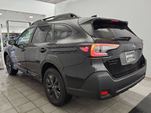 Certified 2025 Subaru Outback Onyx Edition image 5
