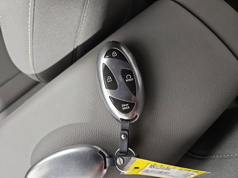 Certified 2024 Hyundai Elantra SEL image 30