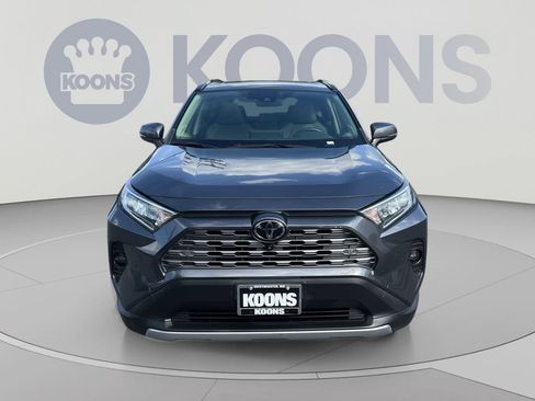 Used 2020 Toyota RAV4 Limited AWD/4WD image 11