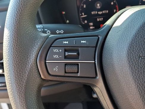Used 2023 Honda Accord EX image 21