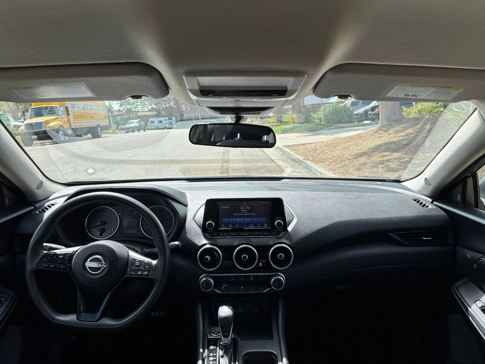 Used 2025 Nissan Sentra S FWD image 30