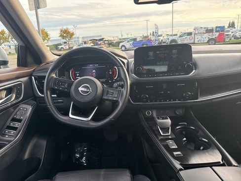 Used 2023 Nissan Rogue Platinum w/ Platinum Premium Package image 21