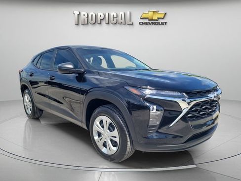 New 2026 Chevrolet Trax LS FWD image 7