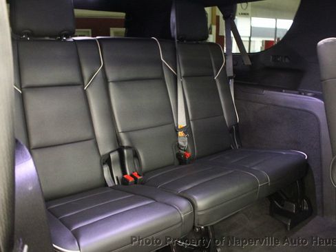 Used 2023 Cadillac Escalade ESV Premium Luxury AWD/4WD image 47