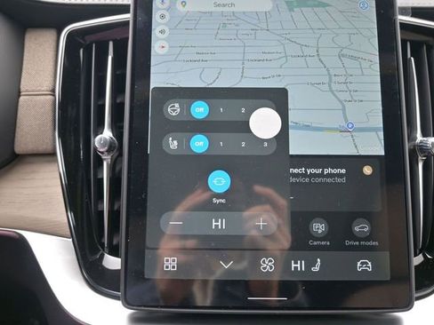 New 2026 Volvo XC90 T8 Plus w/ Protection Package Premier image 23