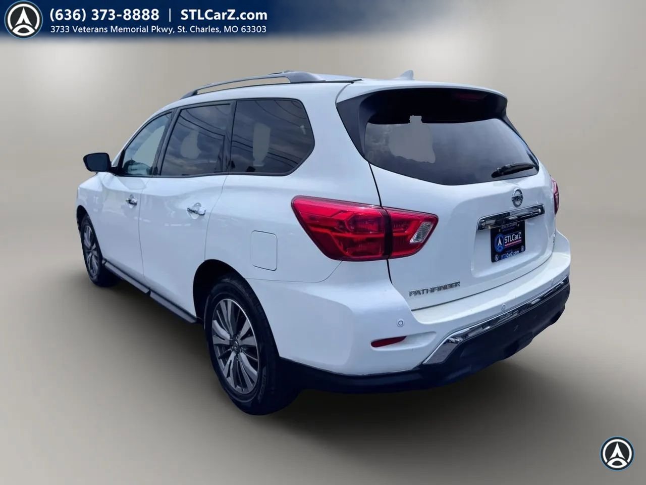 Used 2020 Nissan Pathfinder SL AWD/4WD image 5