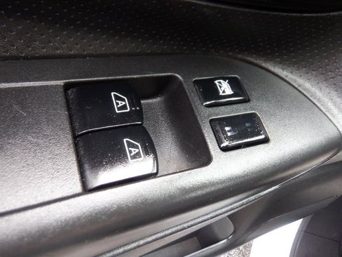 Used 2021 Nissan NV200 S FWD image 15