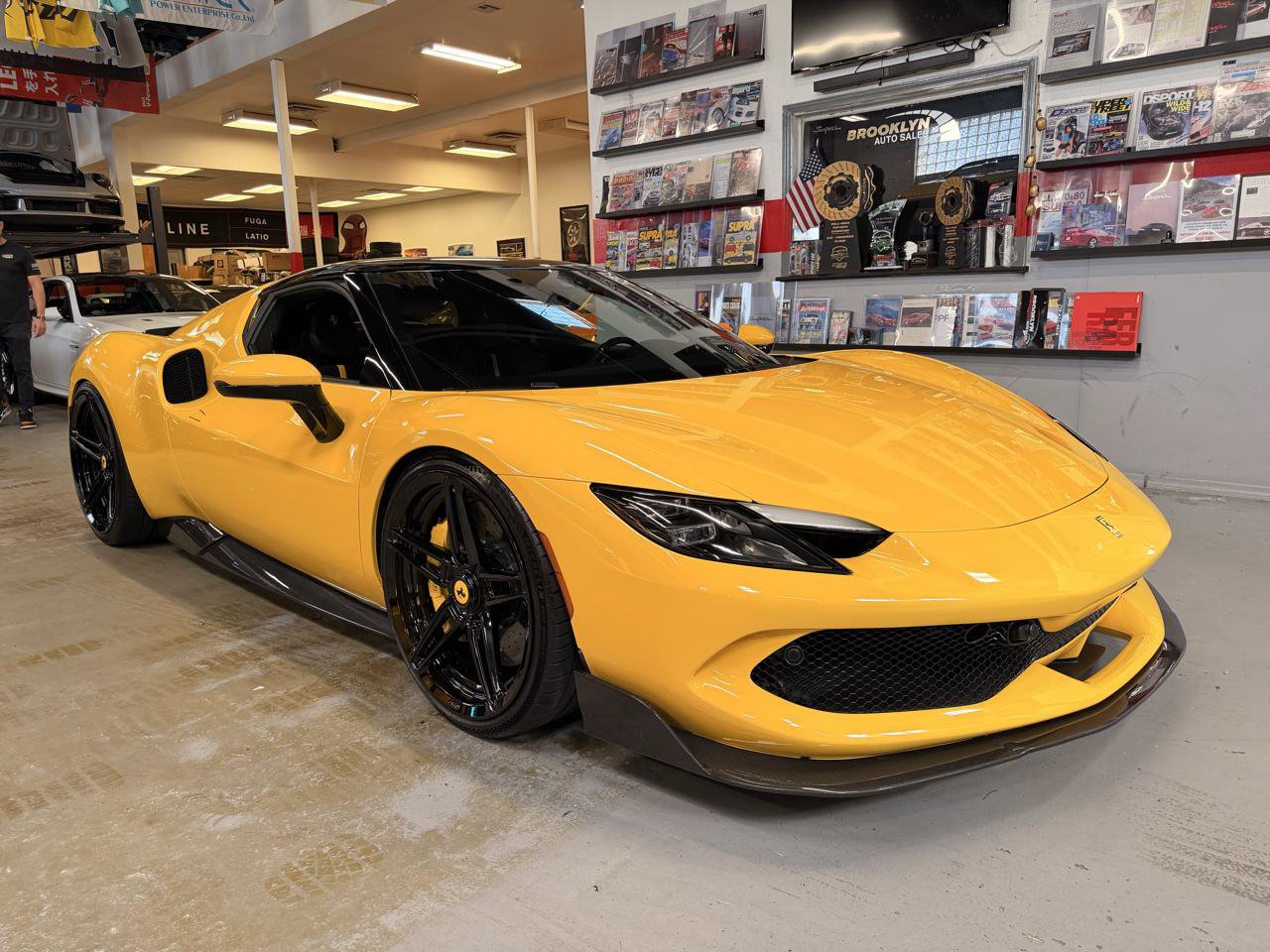 Used 2023 Ferrari 296 GTB RWD image 3
