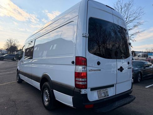 Used 2013 Mercedes-Benz Sprinter 2500 image 3