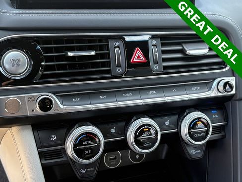 Used 2022 Genesis G70 2.0T w/ Prestige Package image 25