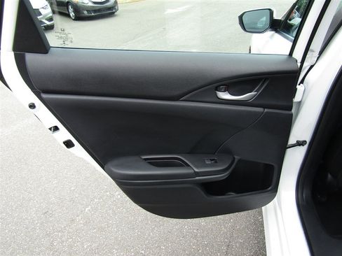 Used 2019 Honda Civic Sport image 16
