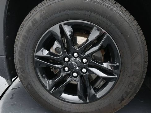 Used 2023 Chevrolet Traverse LT FWD image 14