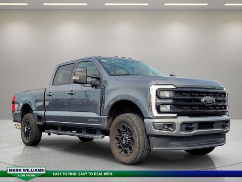 Used 2024 Ford F250 Lariat w/ Lariat Ultimate Package AWD/4WD image 1