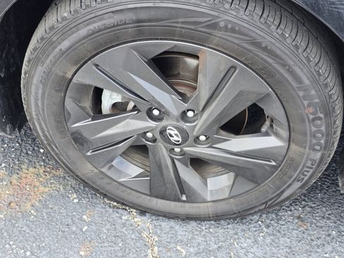 Used 2022 Hyundai Elantra SEL FWD image 22