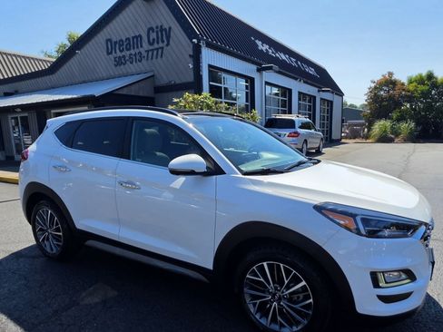 Used 2020 Hyundai Tucson Ultimate w/ Cargo Package AWD/4WD image 2