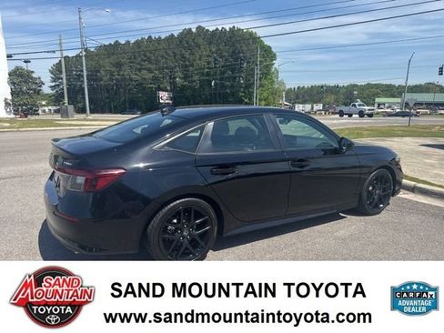 Used 2025 Honda Civic Sport image 3