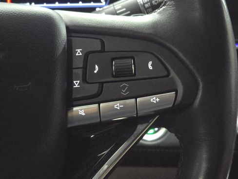 Used 2023 Cadillac Escalade Premium Luxury RWD image 16