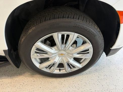 Used 2024 Chevrolet Tahoe High Country w/ Advanced Technology Package AWD/4WD image 17