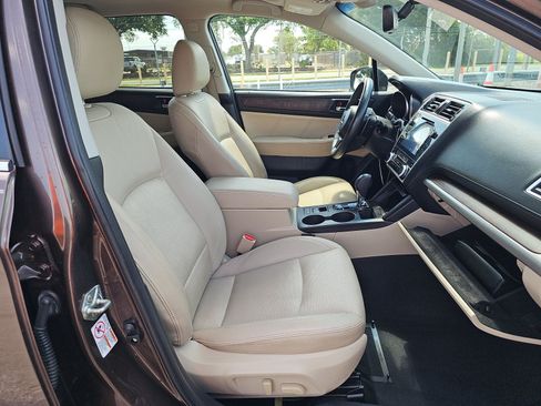 Used 2019 Subaru Outback 2.5i Limited AWD/4WD image 13
