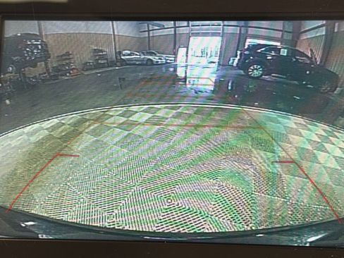 Used 2018 Chevrolet Volt LT image 29