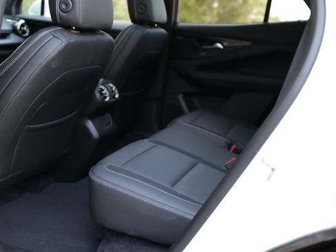 Used 2024 Chevrolet Blazer EV LT AWD/4WD image 28