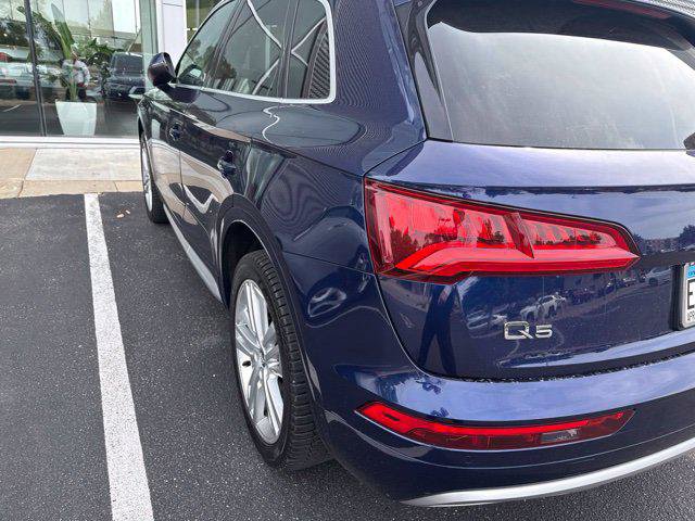Used 2018 Audi Q5 2.0T Premium Plus w/ Premium Plus Package AWD/4WD image 3