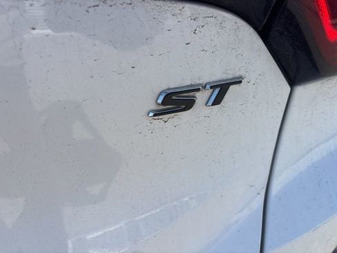 Used 2024 Buick Encore GX Sport Touring w/ Comfort Package image 15