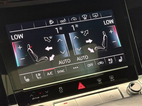 Used 2019 Audi e-tron Prestige AWD/4WD image 39