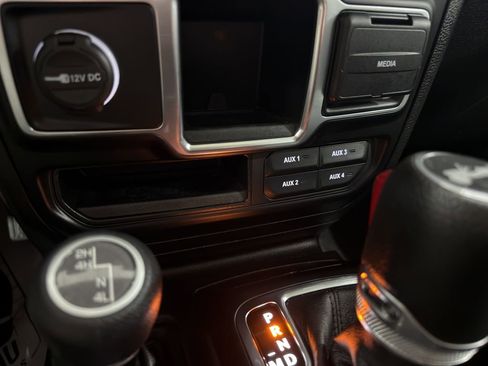 Used 2022 Jeep Wrangler Unlimited Sport image 36