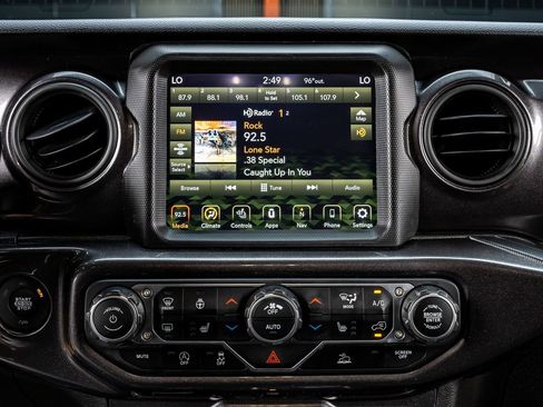 Used 2021 Jeep Wrangler Unlimited Sport AWD/4WD image 24