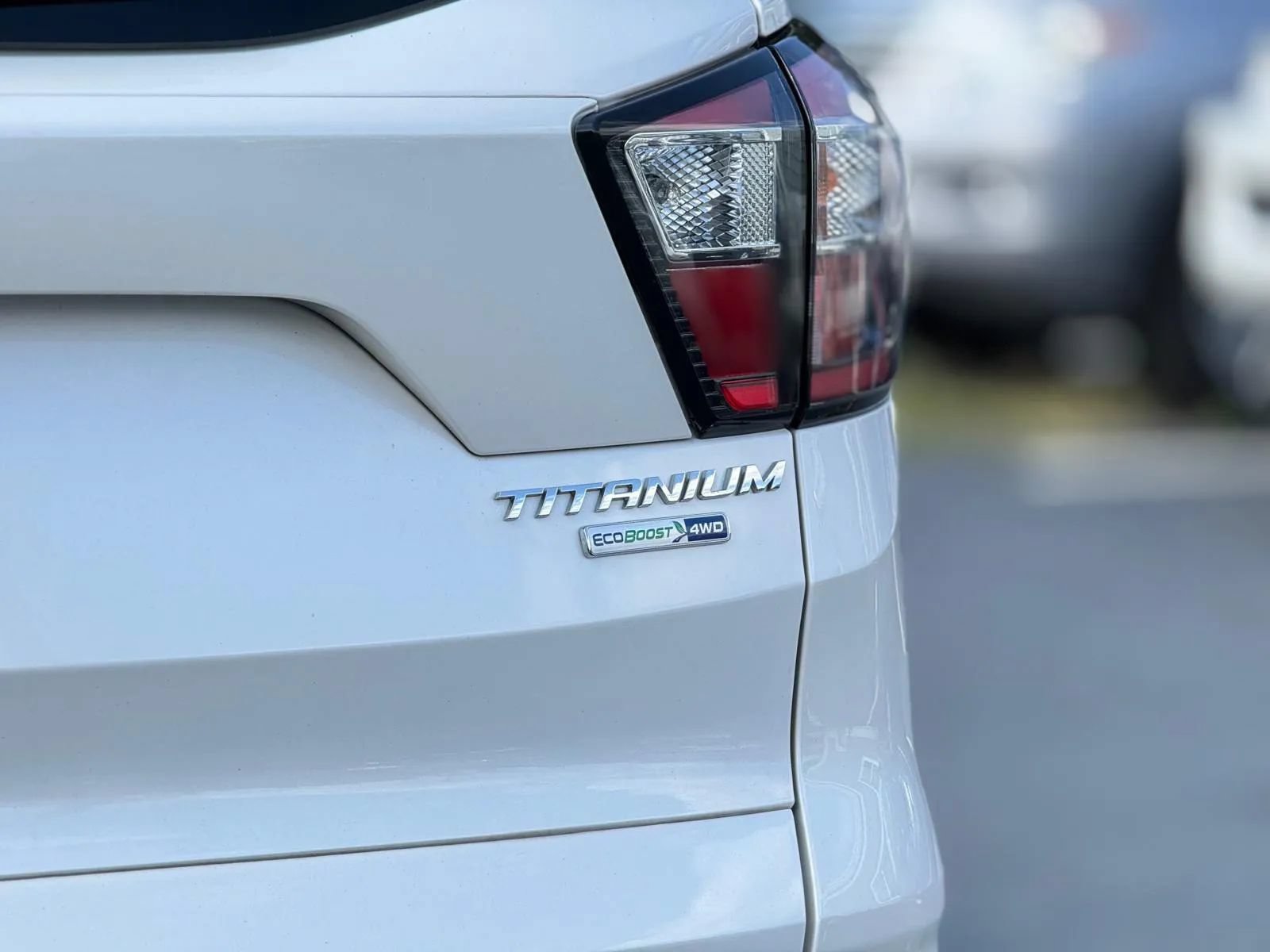 Used 2017 Ford Escape Titanium AWD/4WD image 22