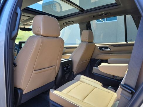 Used 2024 Chevrolet Tahoe Premier w/ Premium Package 2 image 32