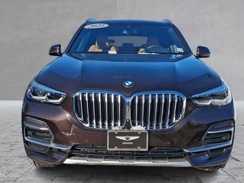 Used 2023 BMW X5 xDrive40i w/ Premium Package image 3
