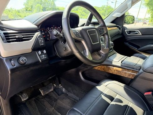 Used 2015 GMC Yukon XL Denali w/ Open Road Package RWD image 12