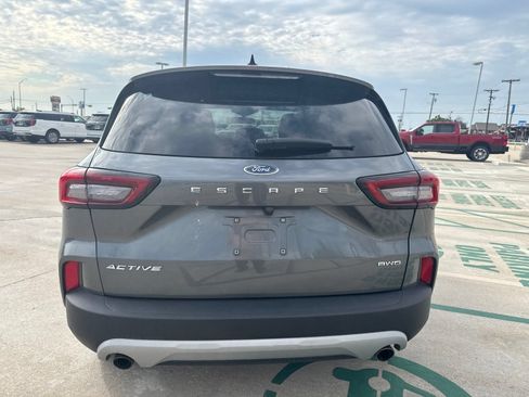 Used 2024 Ford Escape Active AWD/4WD image 4