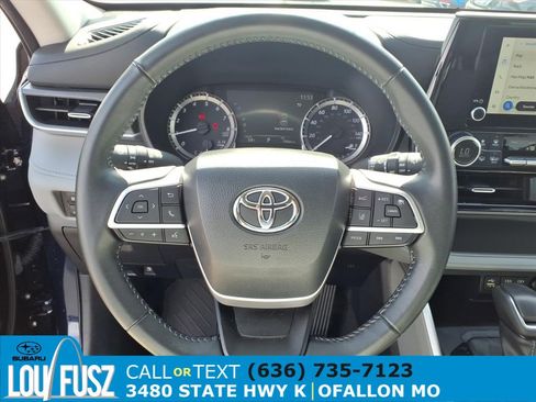 Used 2023 Toyota Highlander LE image 21