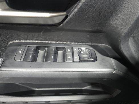 Used 2025 Toyota Tacoma TRD Sport AWD/4WD image 28