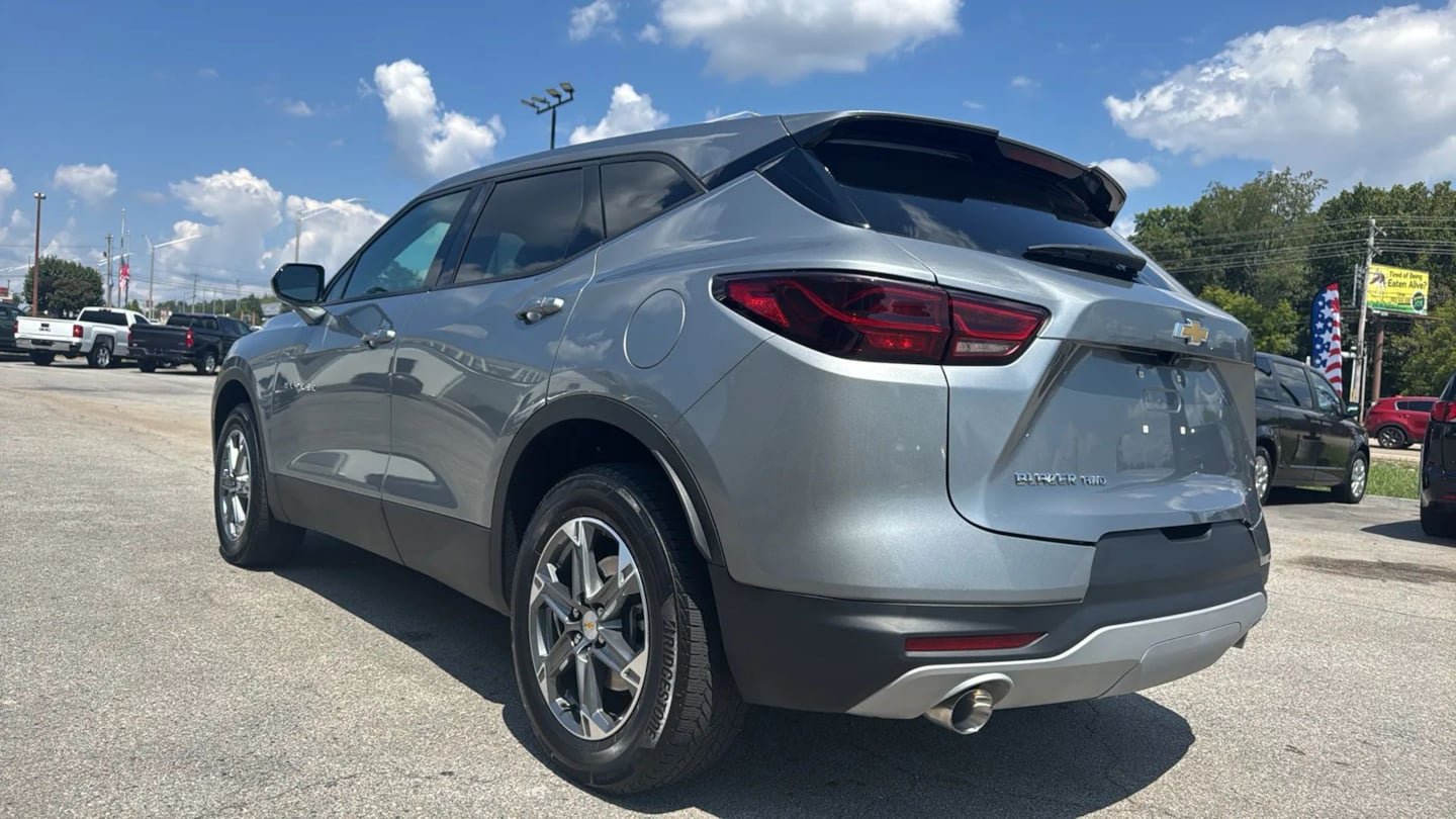 Used 2024 Chevrolet Blazer LT AWD/4WD image 3